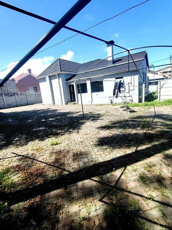 Commercial Property for Sale in Southernwood Eastern Cape